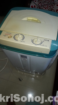 Singer washing machine sell model STS60NDA in good condition